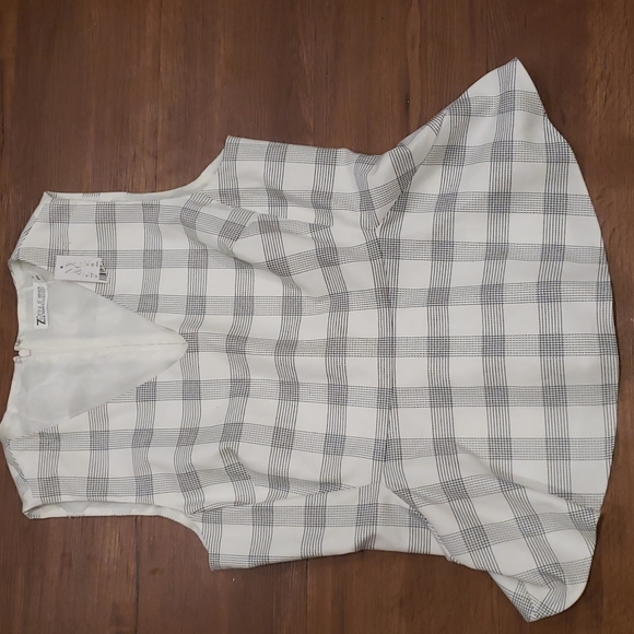 Blouses M - Picture 1 of 5